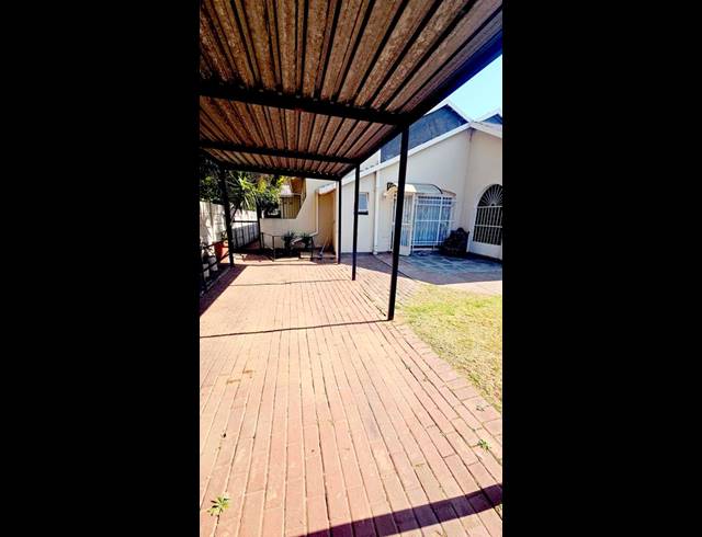 1 BEDROOM PROPERTY TO RENT IN FREEWAY PARK